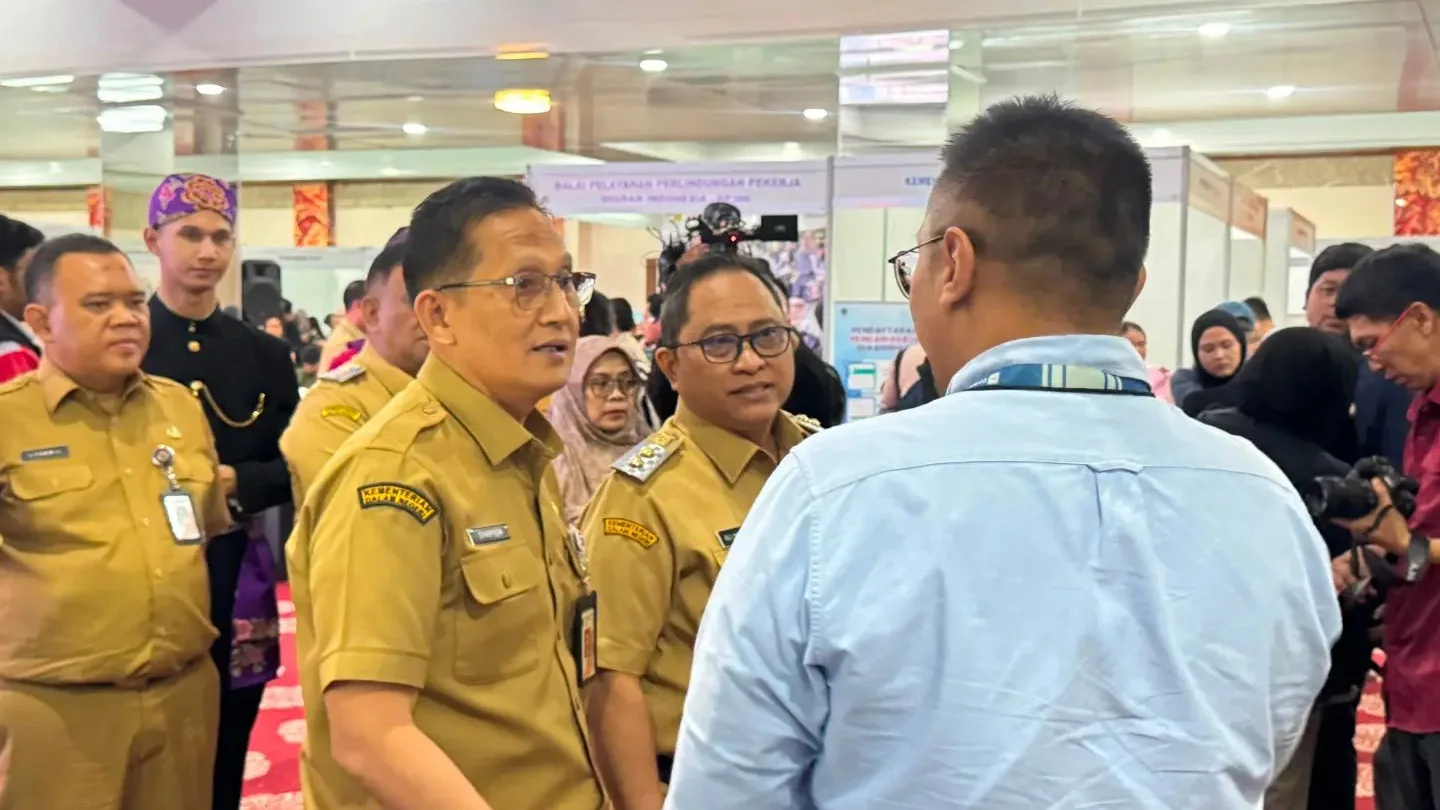 Pelayanan dan kegiatan ketenagakerjaan Disnaker Provinsi Sulawesi Tengah